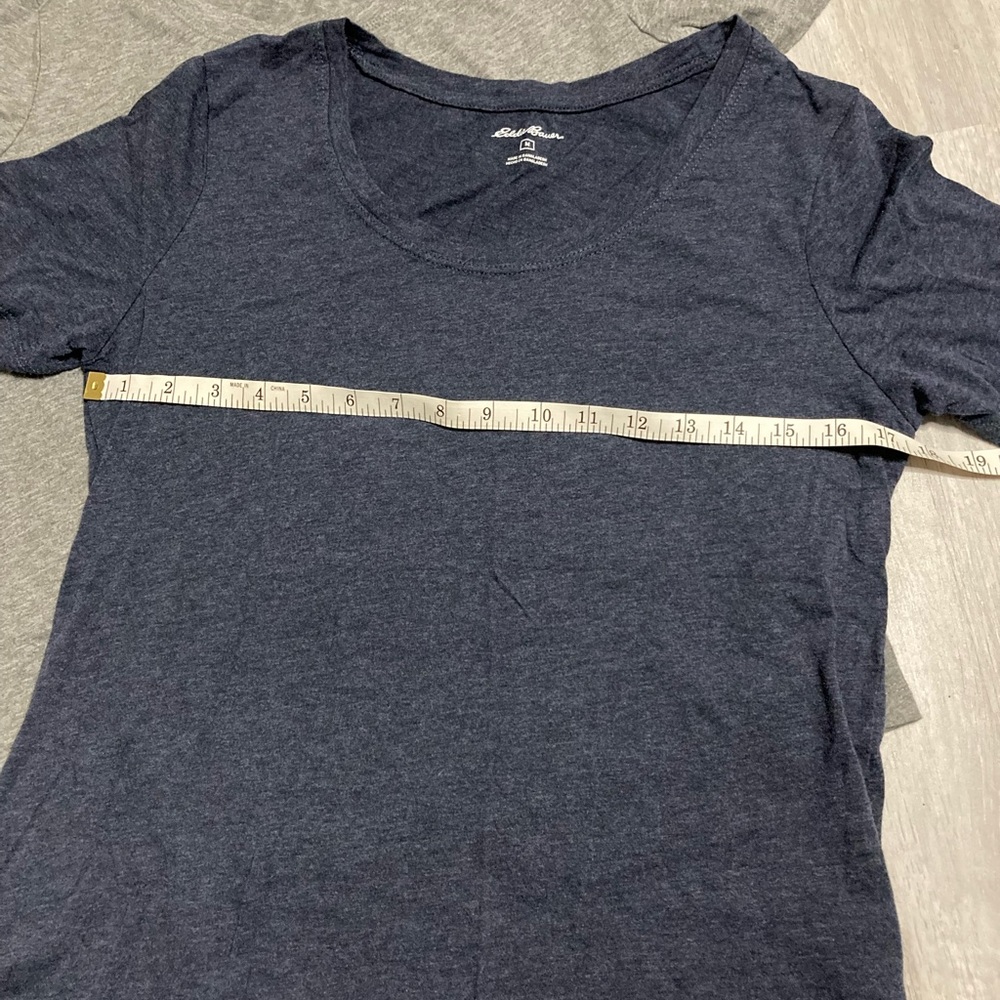 Eddie Bauer 2 Shirt Lightweight Grey and Blue Bundle Medium - Picture 4 of 13